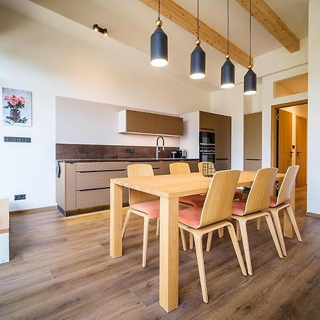 Lipno Port Apartment C304 - Lipno Home リプノ・ナト・ヴルタヴォウ エクステリア 写真