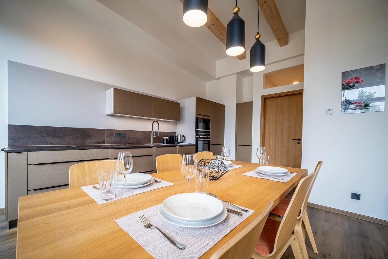 Lipno Port Apartment C304 - Lipno Home リプノ・ナト・ヴルタヴォウ エクステリア 写真