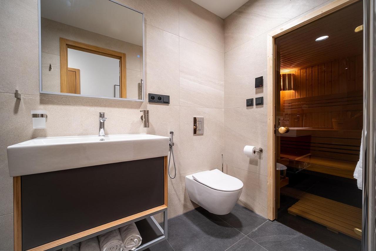 Lipno Port Apartment C304 - Lipno Home リプノ・ナト・ヴルタヴォウ エクステリア 写真