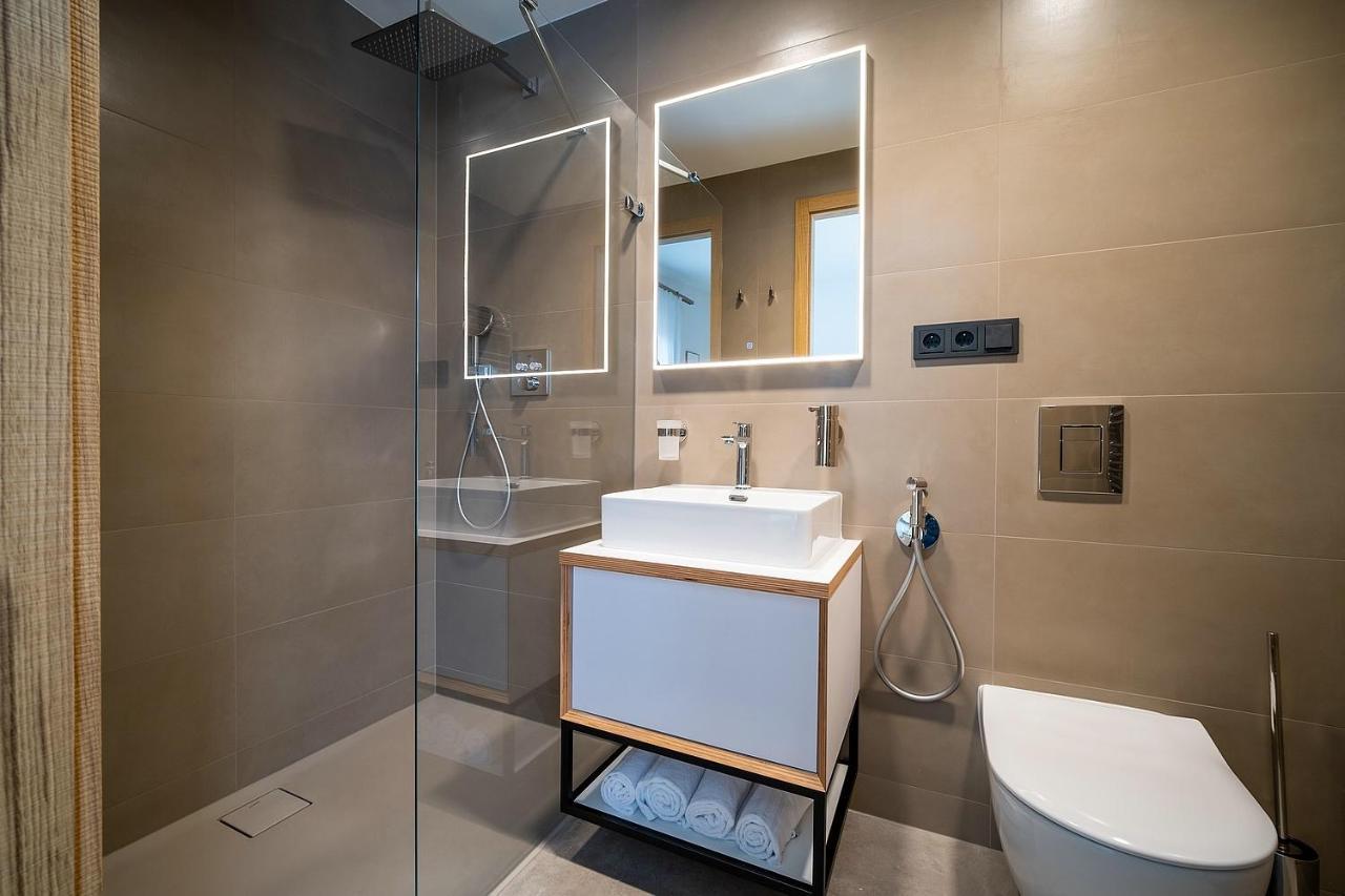 Lipno Port Apartment C304 - Lipno Home リプノ・ナト・ヴルタヴォウ エクステリア 写真